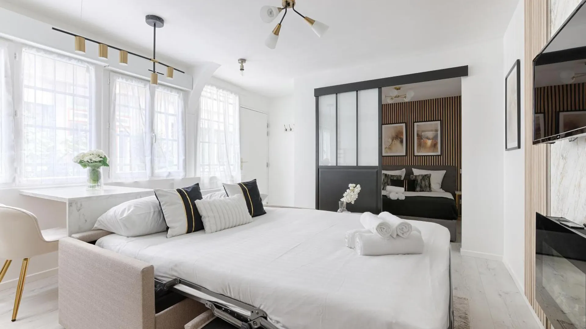 Saint Antoine Marais Charming Apartment 1Br Paris